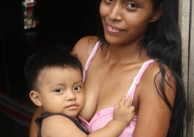 This mother is from Patulul but visiting in San Bernardino, Suchitep{equez.