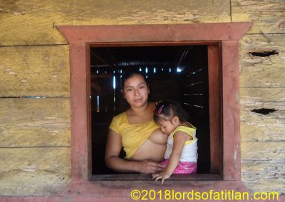 Ladrillo means brick. Therefore, this woman{s town, la Ladrillera, San Pablo Jocopilas is the place where bricks are made.