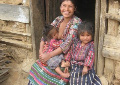 Marta with daughters, Chui Solís