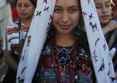Juana Lindissey Maribel Raymundo Brito, Meal Naabaj, y la Verdadera Flor Nacional 2015